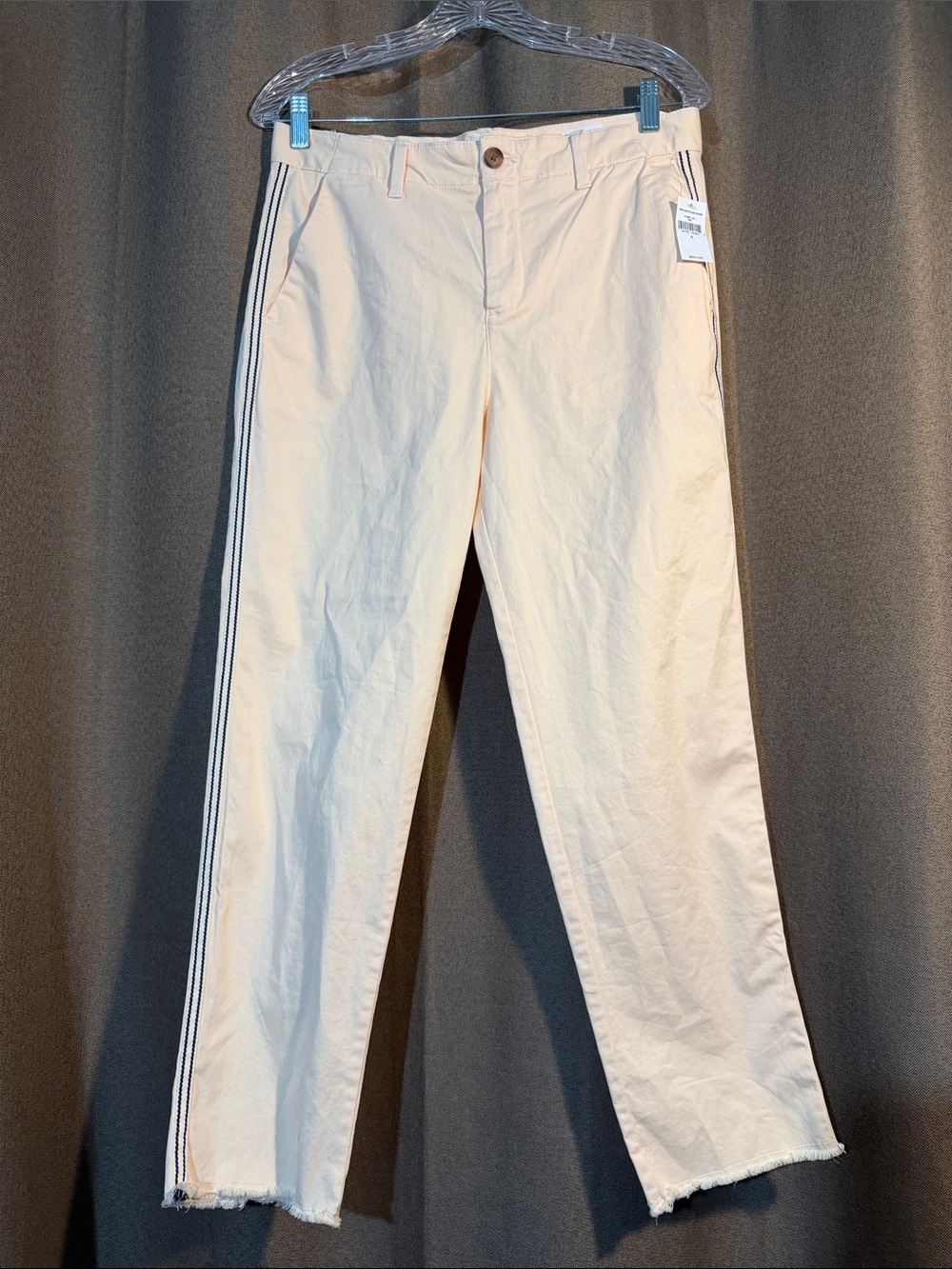 NWT GAP Girlfriend Chino Cream Casual Pants with Side Stripe Frayed Hem SZ 6 B4